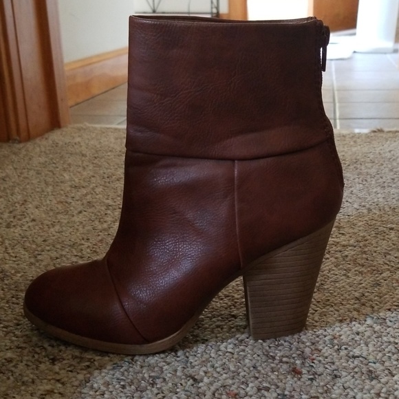 Brown booties - Picture 3 of 4